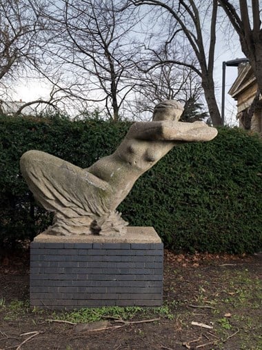 The Leaning Woman by Karel Vogel, 1959. North Verbena Gardens, Great West Road, Hammersmith, London. Listed Grade II © Historic England